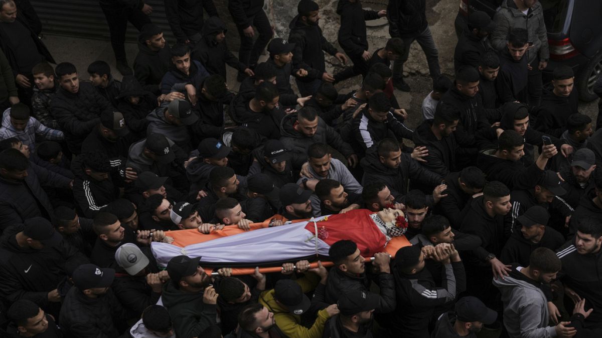 İsrail ordusunun Ramallah'ta gece baskını: 16 yaşındaki Filistinli öldürüldü