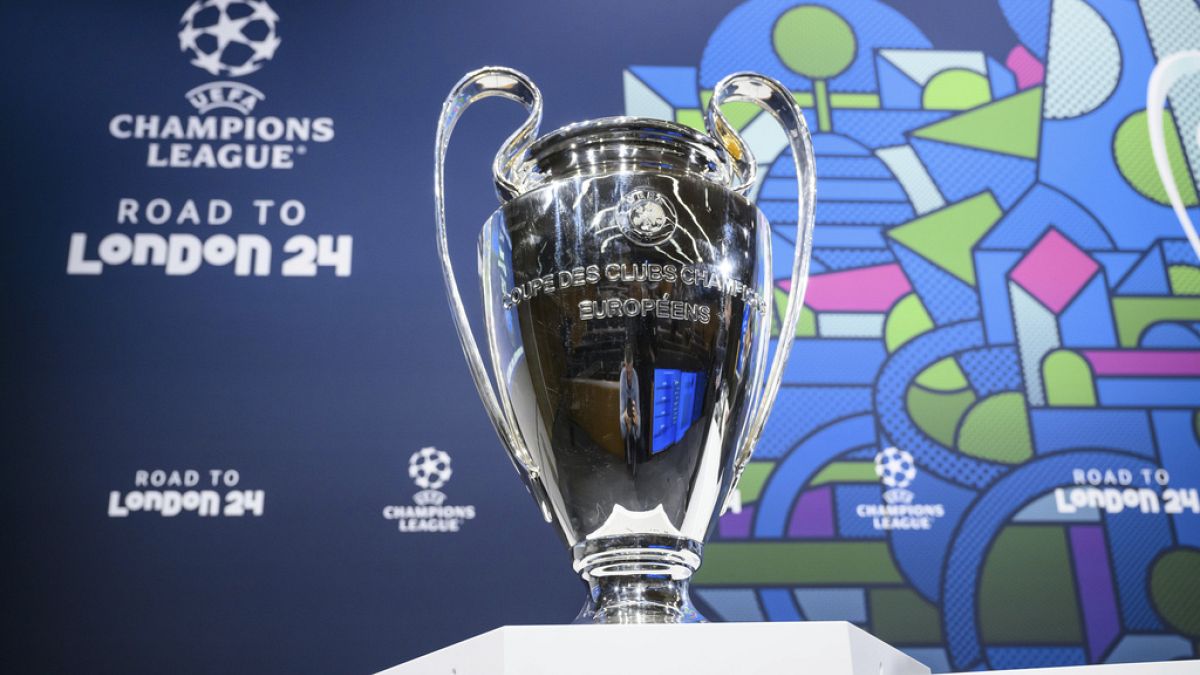 UEFA Şampiyonlar Ligi ve Avrupa Ligi maçları açıklandı