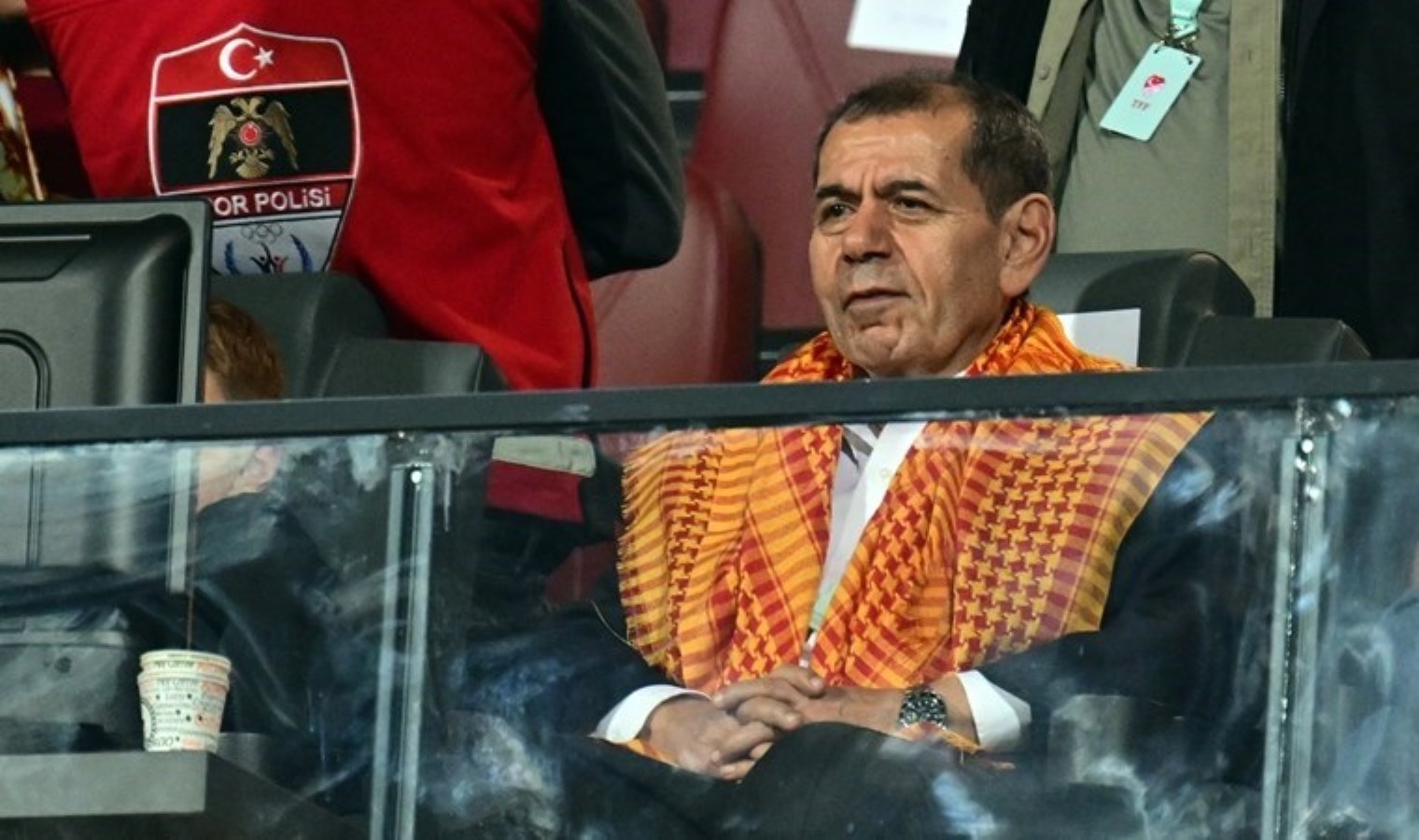 Dursun Özbek'in F.Bahçe'nin çekilme kararı sonrası açıklaması: "Dünyanın şerefi bozuldu" - Son Dakika Spor Haberleri